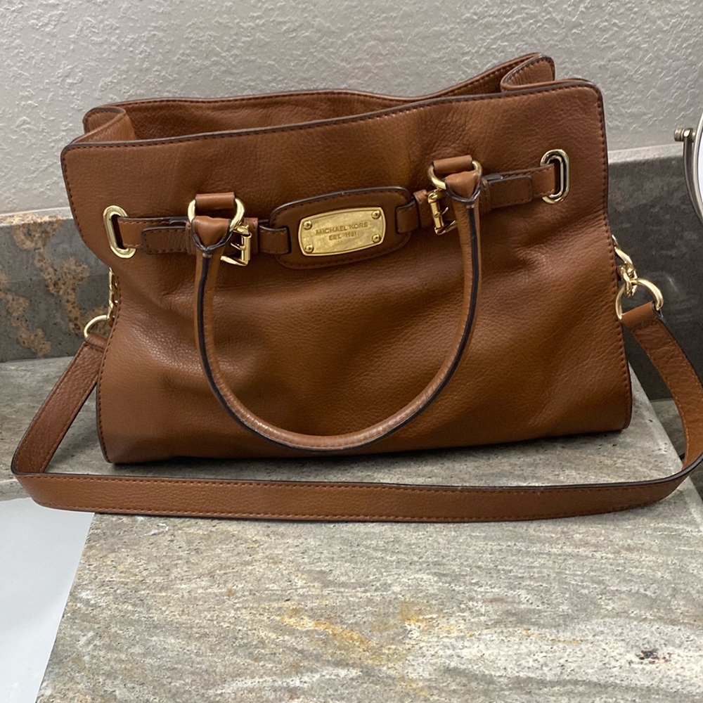 Like new Micheal Kors handbag 150